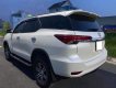 Toyota Fortuner 2020 - Xe nhà đang sử dụng cần bán Toyota Fortuner 2020, số tự động, máy dầu, màu trắng