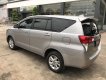 Toyota Innova E 2019 - Bán xe Toyota Innova E đời 2019, màu bạc biển SG chất như mới -giá cực đẹp