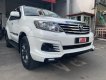 Toyota Fortuner TRD 2 Cầu 2015 - Bán Toyota Fortuner TRD 2 cầu đời 2015, màu trắng siêu chất chạy 50.000km Giá sập sàn