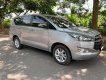 Toyota Innova 2017 - Nhà mình cần bán Toyota Innova 2017, số sàn, màu xám