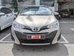 Toyota Vios E MT 2018 - Bán Toyota Vios E MT đời 2018, màu nâu vàng, lướt 13.000km giá cực mền