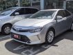 Toyota Camry 2.0 E 2017 - Bán Toyota Camry 2.0 E đời 2017, màu bạc