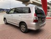 Toyota Innova 2017 - Bán xe Toyota Innova 2.0V sản xuất 2017, màu bạc giá giảm sâu