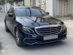 Mercedes-Benz E200 2020 - Bán Mercedes E200 màu đen full 2020 chính chủ mua mới