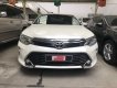 Toyota Camry 2018 - Cần bán lại xe Toyota Camry 2.5Q 2018, màu trắng biển SG chuẩn chỉ 42.760km siêu chất