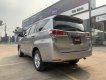 Toyota Innova 2.0E 2018 - Cần bán xe Toyota Innova 2.0E sản xuất 2018, màu đồng ánh kim, chuẩn chỉ 52.000km.