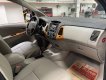 Toyota Innova 2.0V 2011 - Cần bán gấp Toyota Innova 2.0V sản xuất 2011, màu đen, biển SG