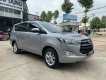 Toyota Innova 2.0E 2019 - Cần bán lại xe Toyota Innova 2.0E đời 2019, màu bạc, giá tốt