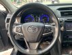 Toyota Camry 2.0E 2016 - Cần bán xe Toyota Camry 2.0E đời 2016, màu đen, biển SG chạy đúng 22.000km -Xem xe giá giảm mạnh