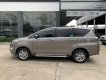 Toyota Innova 2.0E 2018 - Cần bán lại xe Toyota Innova 2.0E đời 2018, màu bạc