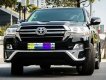 Toyota Land Cruiser   VX.E 5.7 V8  2016 - Bán Toyota Land Cruiser VX.E 5.7 V8 sản xuất 2016, màu đen, nhập khẩu nguyên chiếc xe gia đình