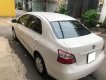 Toyota Vios E 2013 - Bán Toyota Vios E sản xuất năm 2013, màu trắng chính chủ, giá 235tr