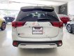 Mitsubishi Outlander   2.0AT  2020 - Bán xe Mitsubishi Outlander 2.0AT đời 2020, màu trắng còn mới