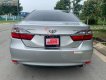 Toyota Camry   2.0E  2017 - Bán ô tô Toyota Camry 2.0E năm 2017, màu bạc