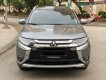 Mitsubishi Outlander   2.0CVT 2018 - Cần bán gấp Mitsubishi Outlander 2.0CVT 2018, màu xám, giá tốt