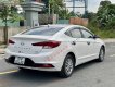 Hyundai Elantra   1.6 MT 2020 - Bán Hyundai Elantra 1.6 MT năm sản xuất 2020, màu trắng