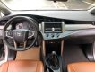 Toyota Innova   2.0 MT  2017 - Bán Toyota Innova 2.0 MT đời 2017, màu bạc, 495tr