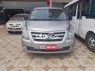 Hyundai Grand Starex   2.5 MT  2016 - Cần bán gấp Hyundai Grand Starex 2.5 MT năm 2016, màu xám, nhập khẩu nguyên chiếc như mới