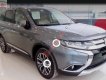 Mitsubishi Outlander 2019 - Bán Mitsubishi Outlander sản xuất năm 2019, màu bạc còn mới, giá tốt