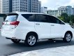 Toyota Innova   2.0 V  2017 - Bán Toyota Innova 2.0 V sản xuất 2017, màu trắng còn mới