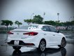 Hyundai Elantra 2019 - Bán xe Hyundai Elantra năm sản xuất 2019, màu trắng 