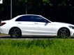 Mercedes-Benz C300   2019 - Cần bán lại xe Mercedes năm sản xuất 2019, màu trắng còn mới
