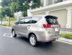 Toyota Innova 2017 - Bán Toyota Innova năm sản xuất 2017, màu xám  