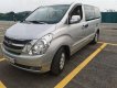 Hyundai Starex   2010 - Cần bán gấp Hyundai Starex năm sản xuất 2010, màu bạc xe gia đình