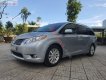 Toyota Sienna   Limited  2010 - Cần bán gấp Toyota Sienna Limited năm 2010, màu bạc, nhập khẩu như mới