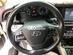 Hyundai Elantra   2.0AT 2019 - Bán Hyundai Elantra 2.0AT năm 2019, màu trắng còn mới