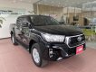 Toyota Hilux E 2019 - Cần bán gấp Toyota Hilux E đăng ký 2019 chính chủ giá 618tr