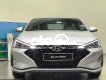 Hyundai Elantra  1.6AT 2021 - Cần bán xe Hyundai Elantra 1.6AT sản xuất 2021, màu bạc, giá tốt