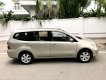 Nissan Grand livina 2010 - Bán Nissan Grand Livina 7 chỗ số tự động màu vàng cát xe gia đình chính chủ còn rất đẹp và nguyên bản - 89000 km - 290tr