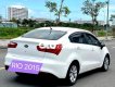 Kia Rio MT 2015 - Cần bán gấp Kia Rio MT sản xuất 2015, màu trắng, nhập khẩu nguyên chiếc