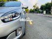 Kia Rondo   2.0 GAT 2015 - Cần bán gấp Kia Rondo 2.0 GAT năm 2015, màu bạc còn mới