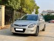 Hyundai i30   CW 2011 - Bán Hyundai i30 CW năm sản xuất 2011, màu bạc, nhập khẩu