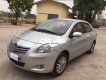 Toyota Vios MT 2011 - Bán Toyota Vios MT sản xuất 2011, màu bạc xe gia đình