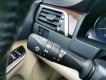 Toyota Camry 2.0E 2016 - Bán Toyota Camry 2.0E- sx 2016 phiên bản độ mã đáo, ghế da Anh Connoly, màn hình gối đầu