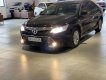 Toyota Camry 2.0E 2016 - Bán Toyota Camry 2.0E- sx 2016 phiên bản độ mã đáo, ghế da Anh Connoly, màn hình gối đầu