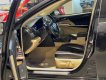 Toyota Camry 2.0E 2016 - Bán Toyota Camry 2.0E- sx 2016 phiên bản độ mã đáo, ghế da Anh Connoly, màn hình gối đầu