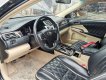 Toyota Camry 2.0E 2016 - Bán Toyota Camry 2.0E- sx 2016 phiên bản độ mã đáo, ghế da Anh Connoly, màn hình gối đầu