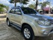 Toyota Fortuner 2011 - Bán Toyota Fortuner đời 2011 bản G máy dầu số sàn, màu bạc, giá cạnh tranh