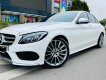 Mercedes-Benz C300 C300 AMG 2017 - Bán ô tô Mercedes C300 AMG sản xuất 2017, màu trắng