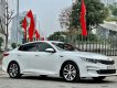 Kia Optima   2.0 ATH  2017 - Bán Kia Optima 2.0 ATH năm sản xuất 2017, màu trắng, 670 triệu