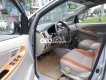 Toyota Innova  G 2010 - Bán Toyota Innova G năm 2010, màu bạc xe gia đình, 278 triệu