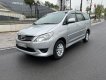 Toyota Innova   2.0E   2013 - Bán xe Toyota Innova 2.0E sản xuất năm 2013, màu bạc