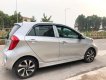 Kia Morning Si 2017 - Bán Kia Morning Si sản xuất năm 2017, màu bạc xe gia đình 