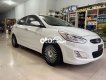 Hyundai Accent Blue 2016 - Cần bán gấp Hyundai Accent Blue sản xuất năm 2016, màu trắng số tự động