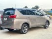 Toyota Innova 2.0E 2021 - Cần bán lại xe Toyota Innova 2.0E năm sản xuất 2021, màu xám