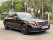 Mercedes-Benz C200 2021 - Cần bán lại xe Mercedes C200 sản xuất 2021, màu đen